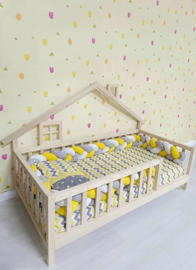 Montessori Yarım Çatılı Yatak